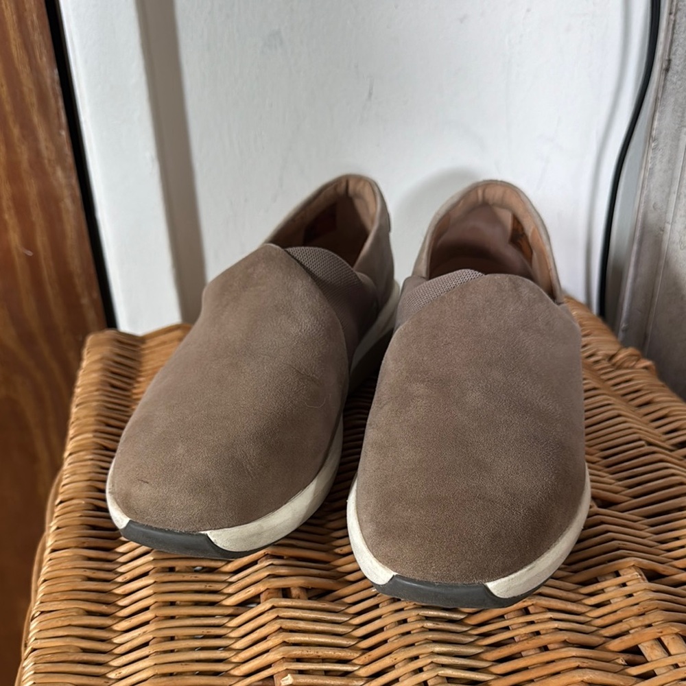 Unstructured by Clark's Brown Loafers Slip-Ons